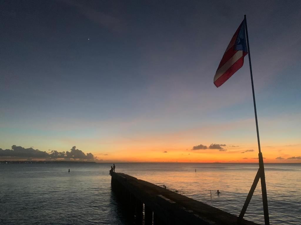 Aguadilla Waves Apt Free Parking & Wifi 8 Minute Walk From Crashboat Beach المظهر الخارجي الصورة